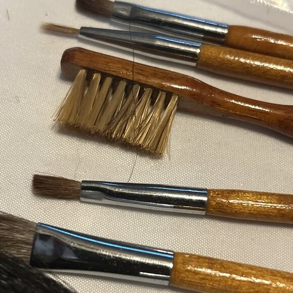 NEIMAN MARCUS Makeup Brush Set of 6 pieces Brown Wood Handles 4” Long New - Picture 13 of 14